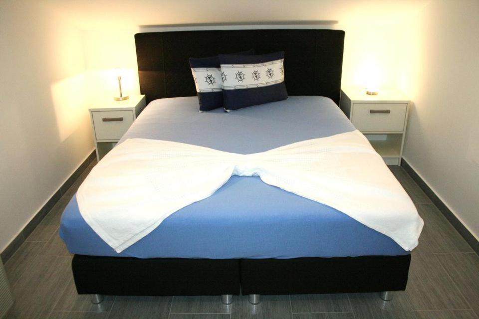 White Anchor Apartment Vodice Exterior photo