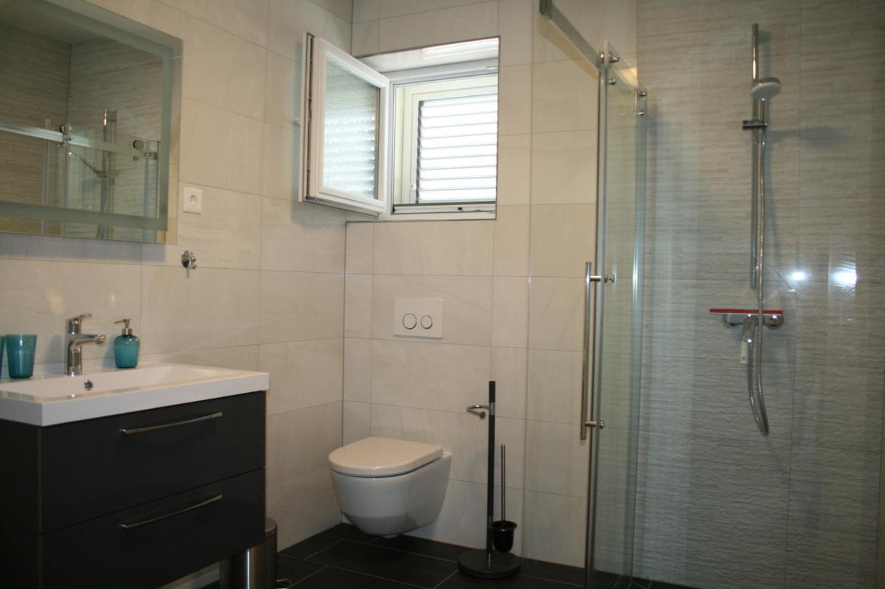 White Anchor Apartment Vodice Exterior photo