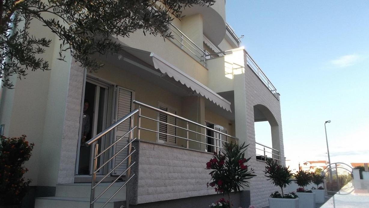 White Anchor Apartment Vodice Exterior photo
