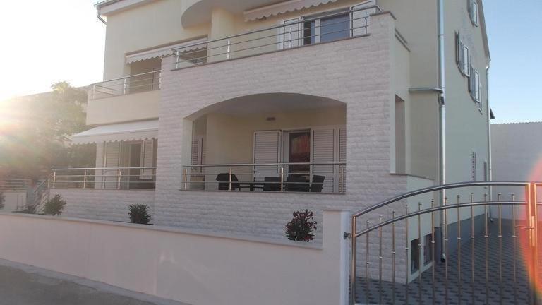 White Anchor Apartment Vodice Exterior photo